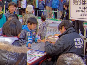 ミニ四駆ジュニアカップ・トレッサ横浜杯２０１３［秋］レースの様子その２５