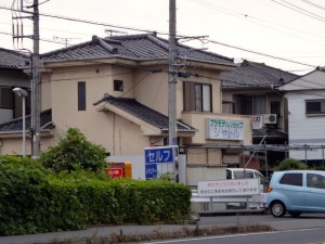 プラモデルショップ　シャトルの外観その１